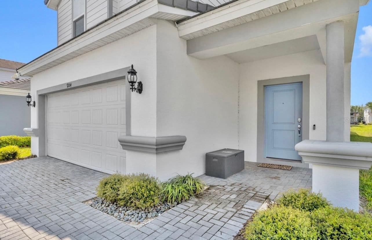 7204 OAKMOSS