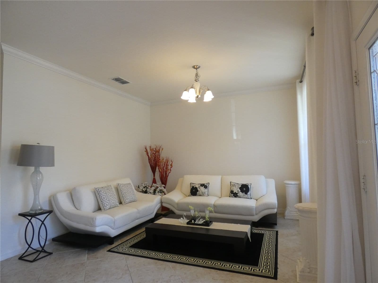 Photo 4 of 10638 ARBOR VIEW