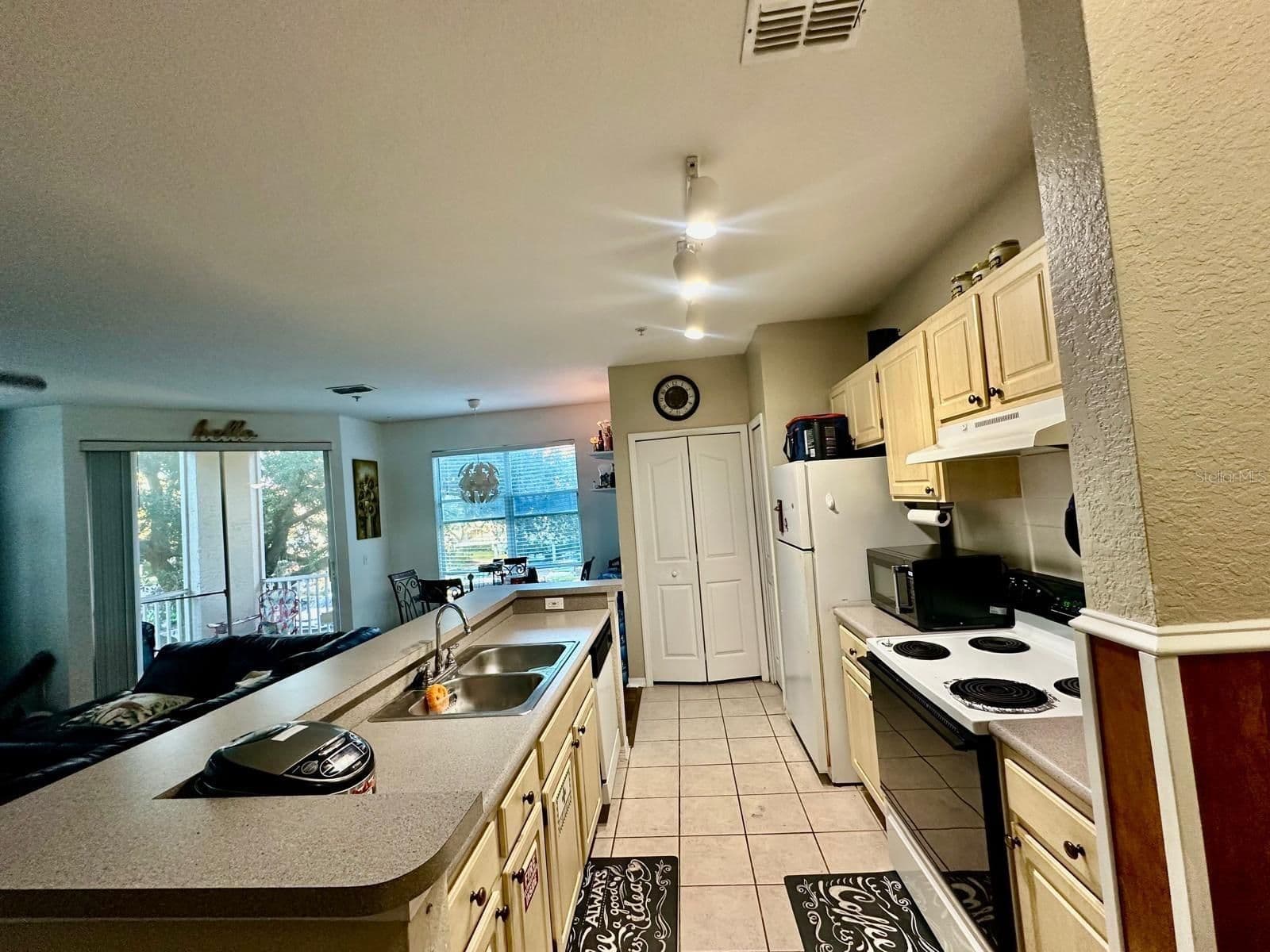 2718 MAITLAND CROSSING
