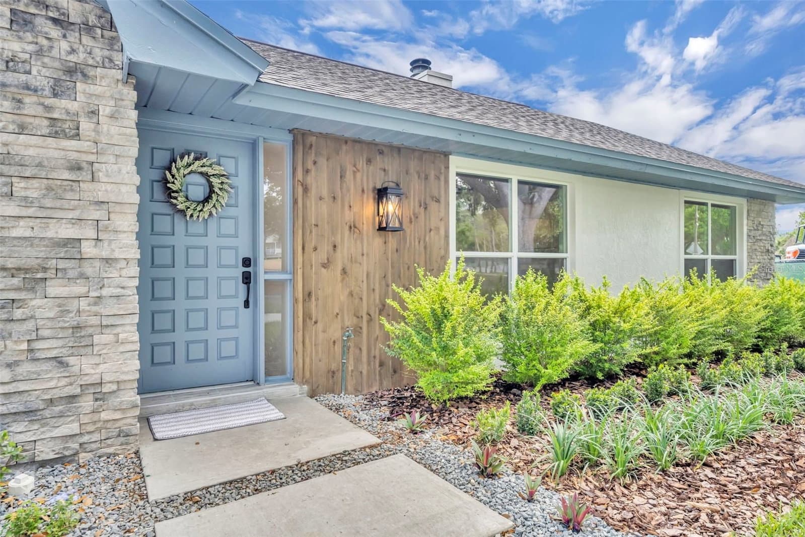 Photo 4 of 1507 GOLFSIDE