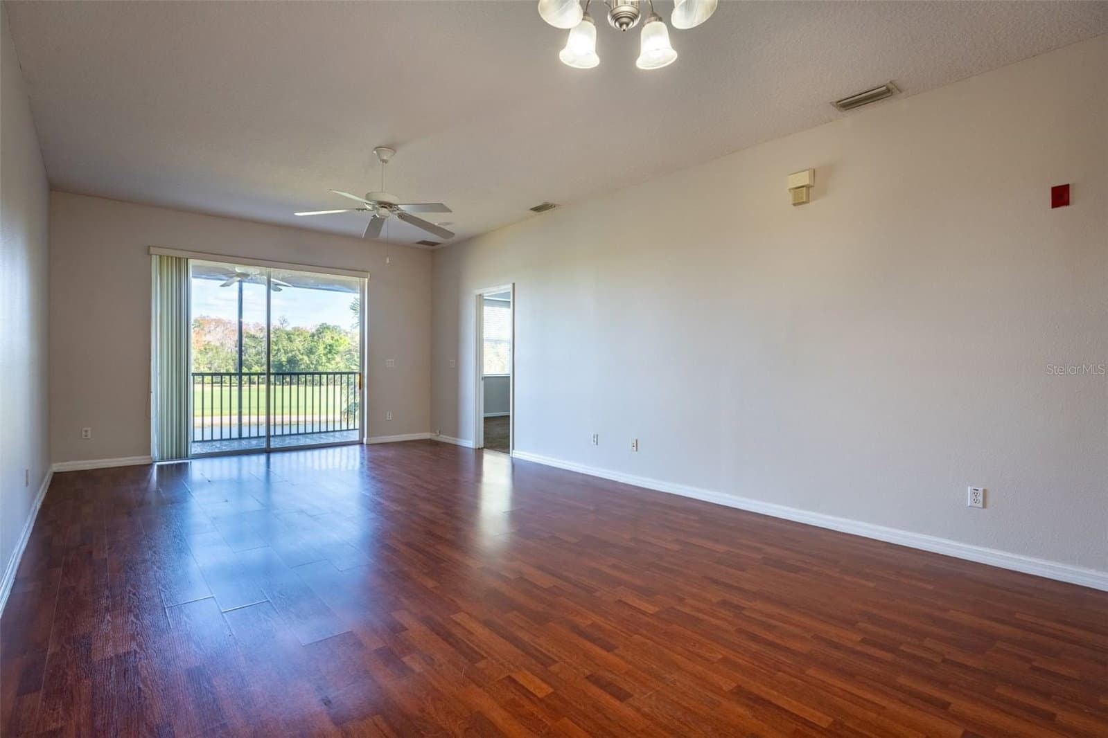 9435 MYRTLE CREEK