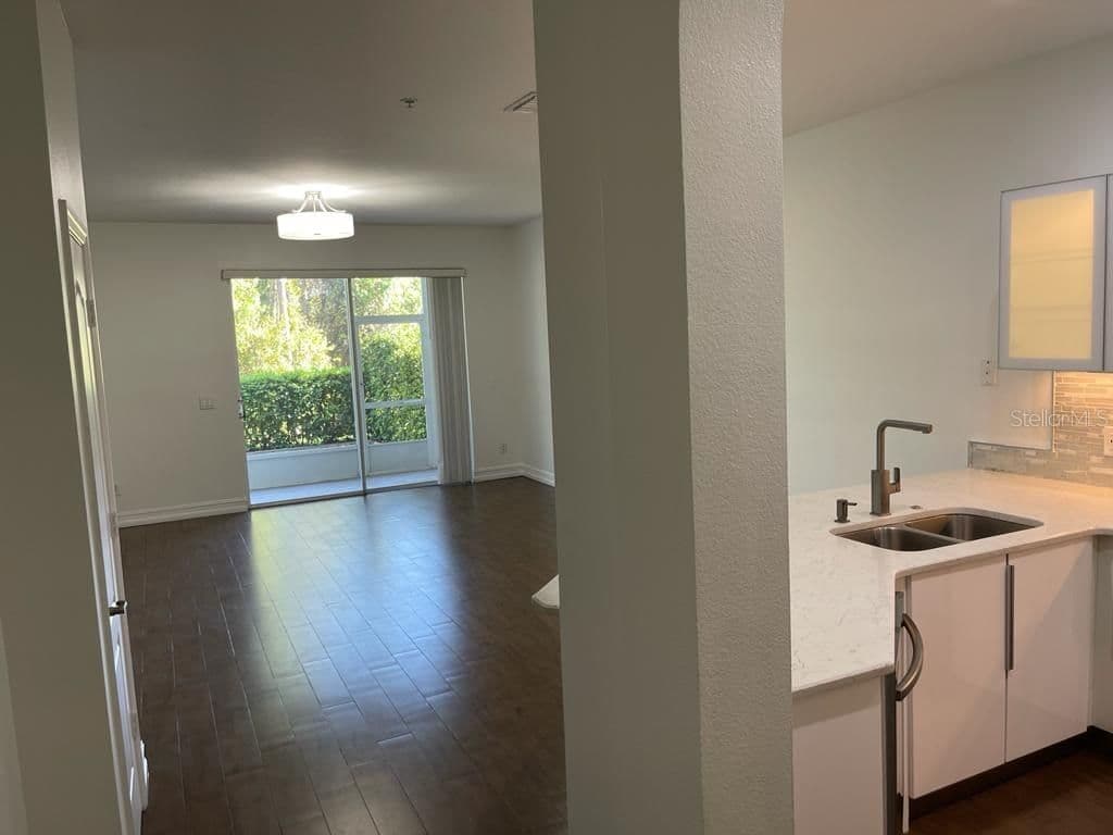 3153 CAPRI ISLE