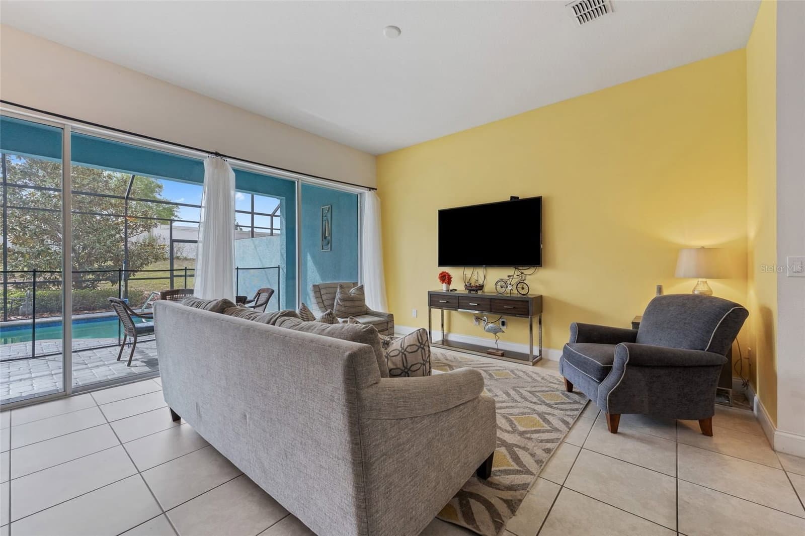 Photo 4 of 318 CAPTIVA