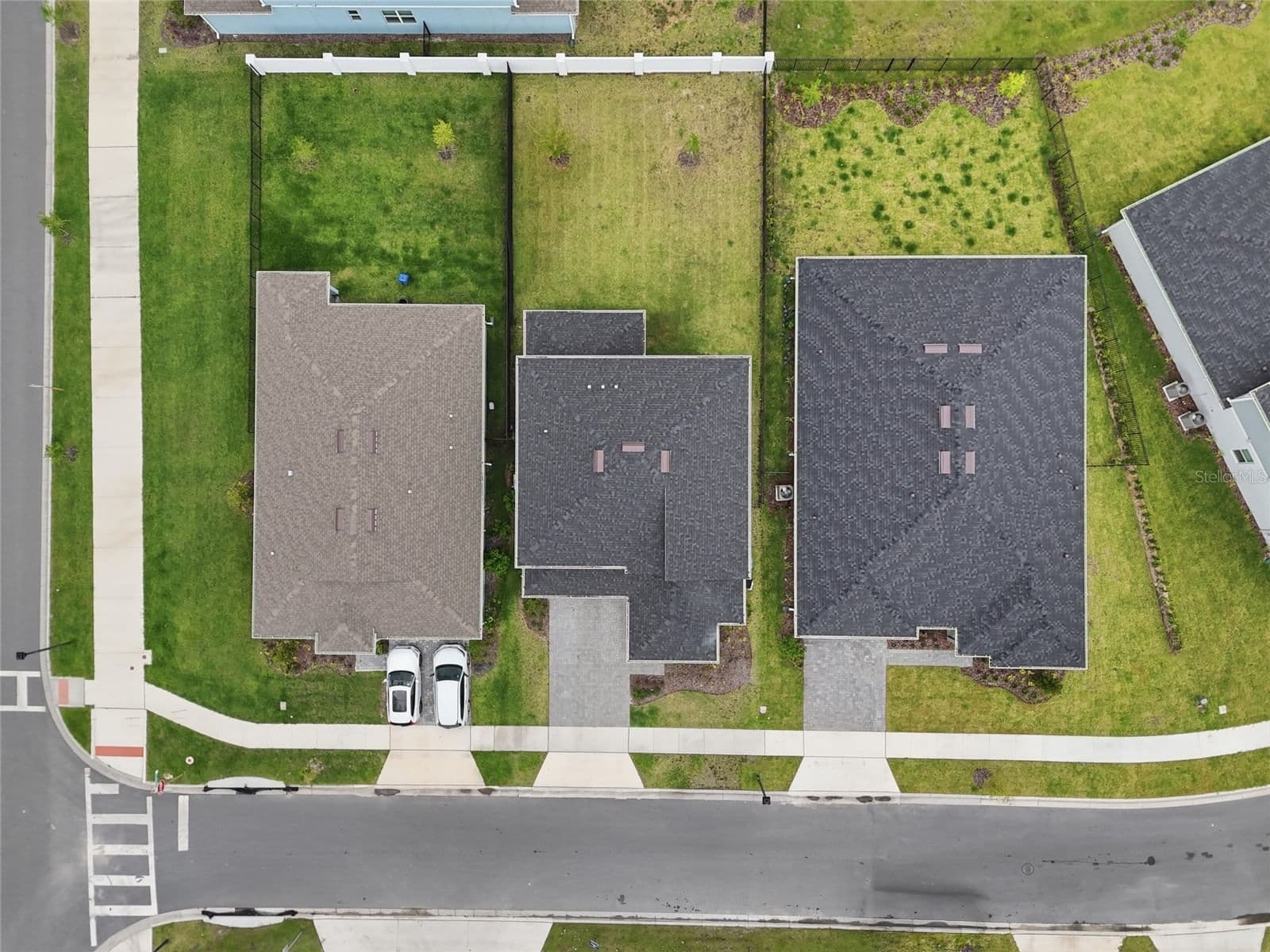 Photo 4 of 6711 WILLOW VIEW