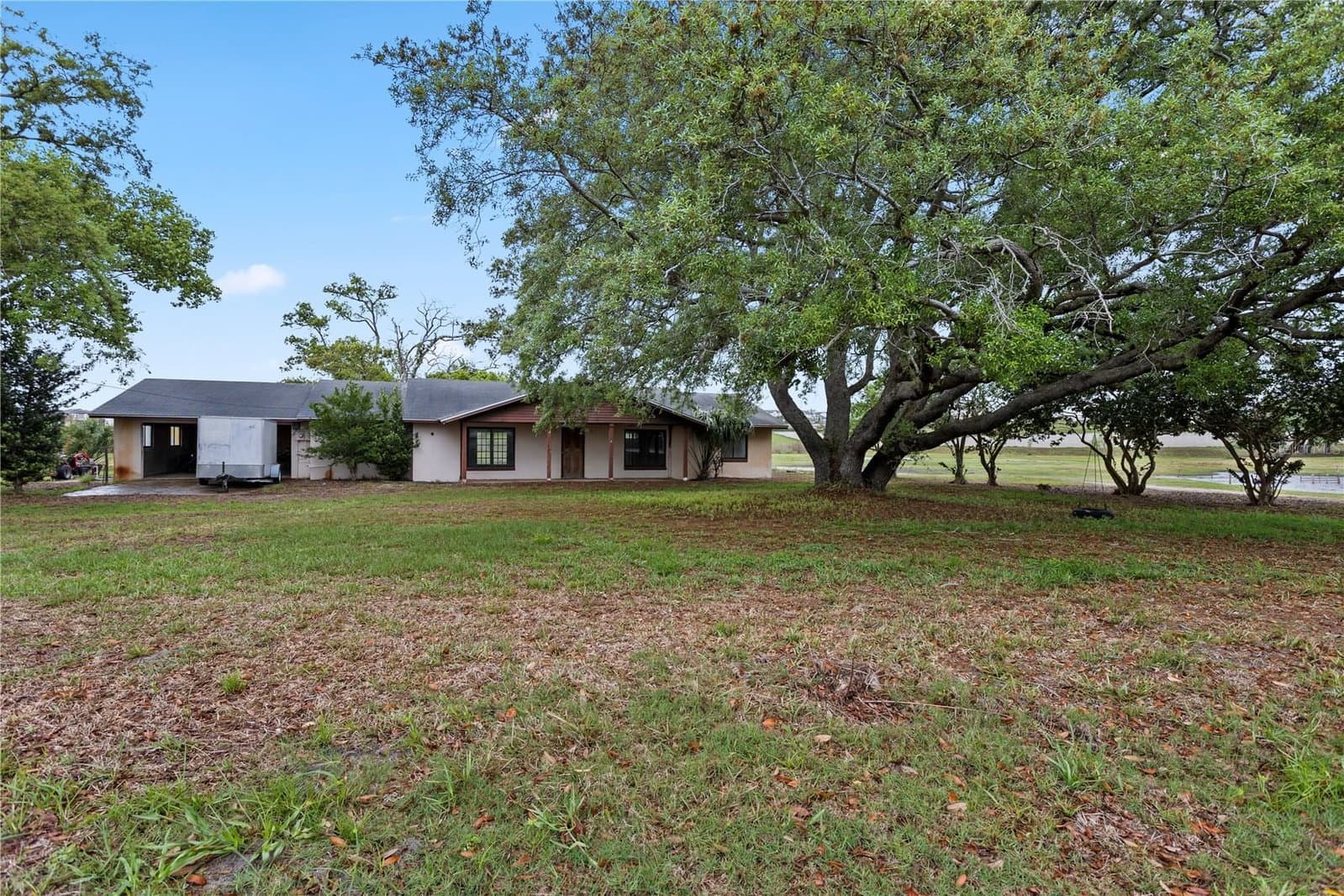 Photo 4 of 17425 LAKE INGRAM