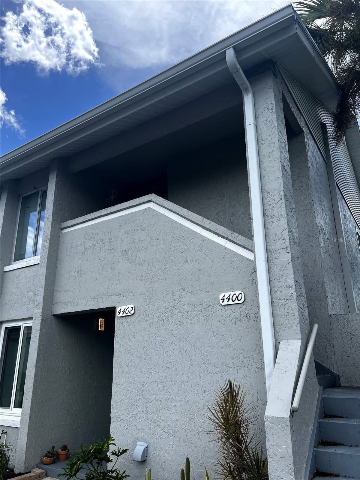 4400 WHITE PINE