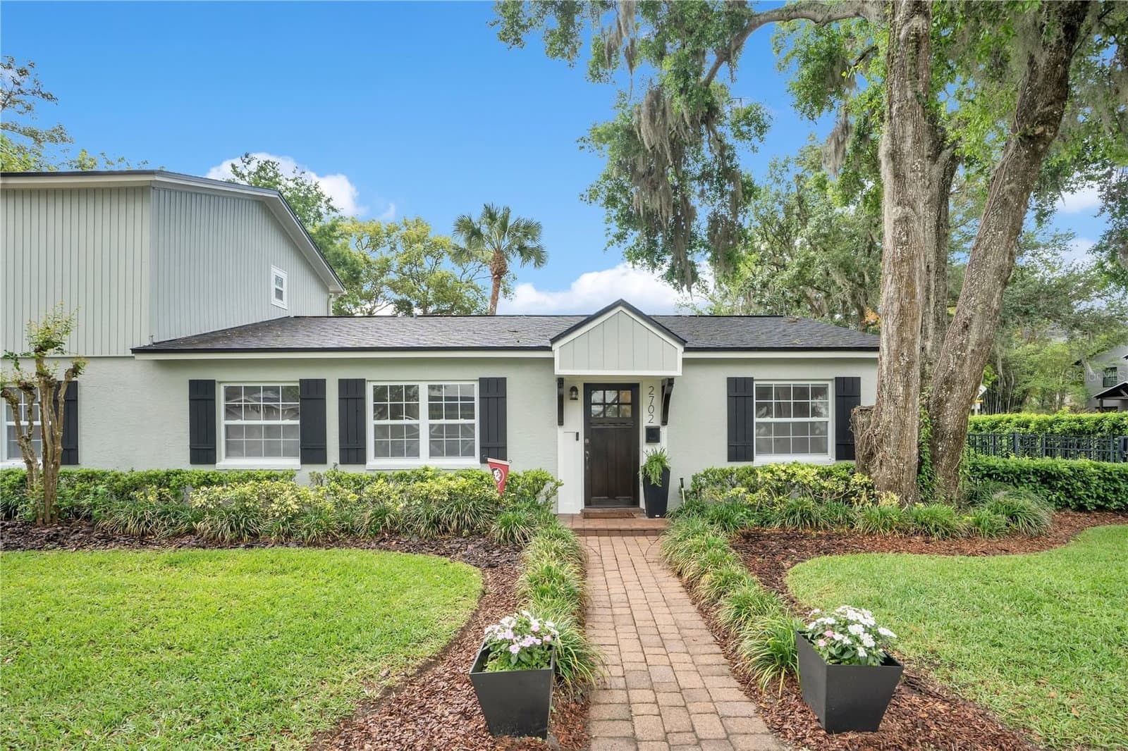 2702 PARKLAND