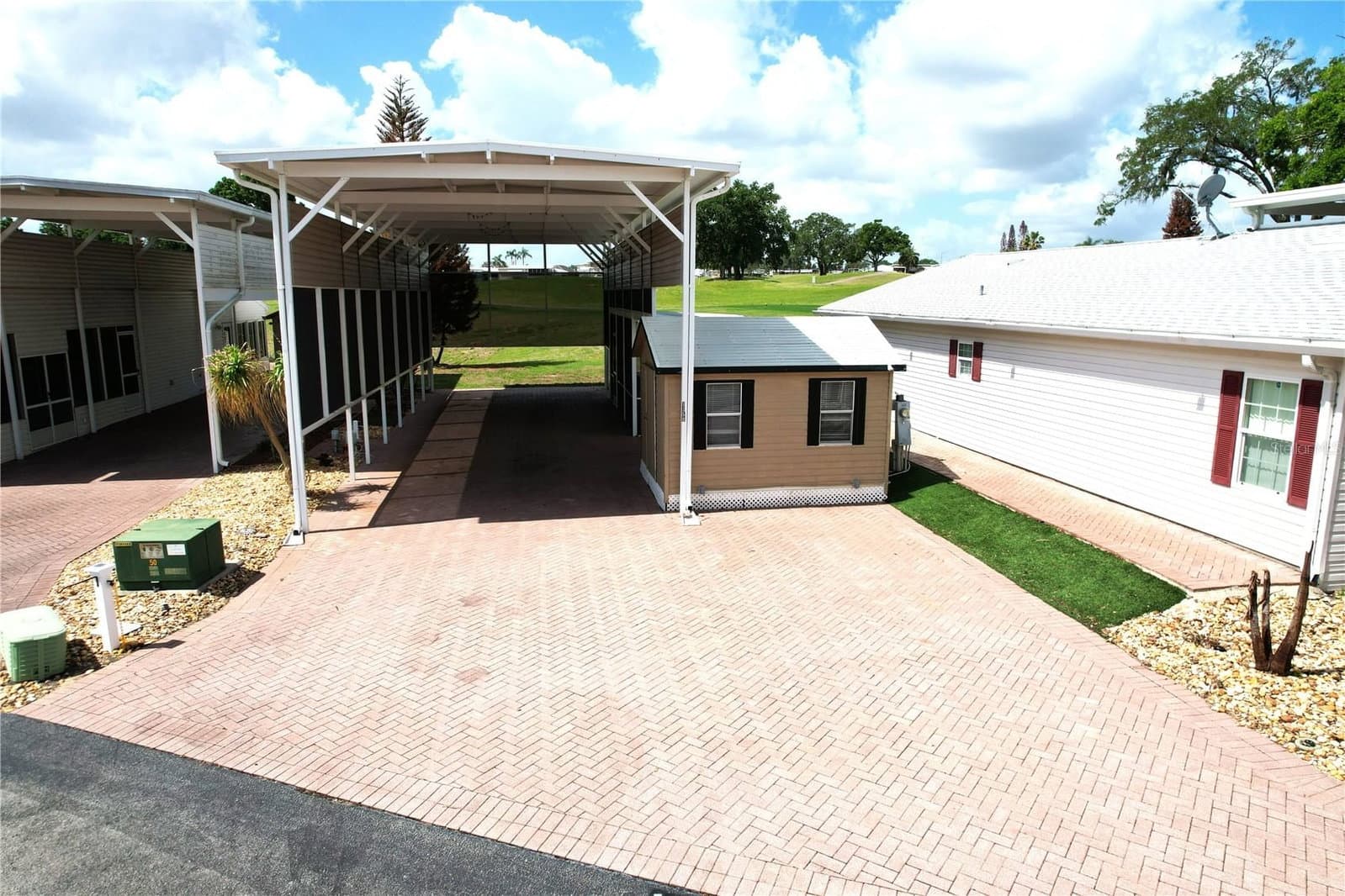 1150 DEER CREEK