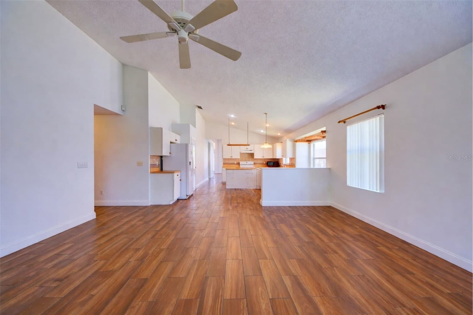 635 ROCHESTER