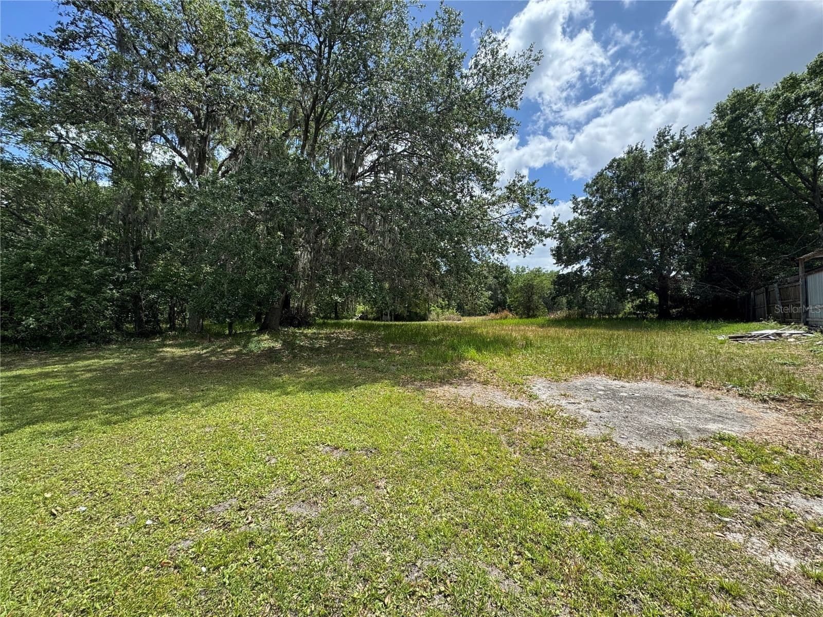2424 CRYSTAL HILLS