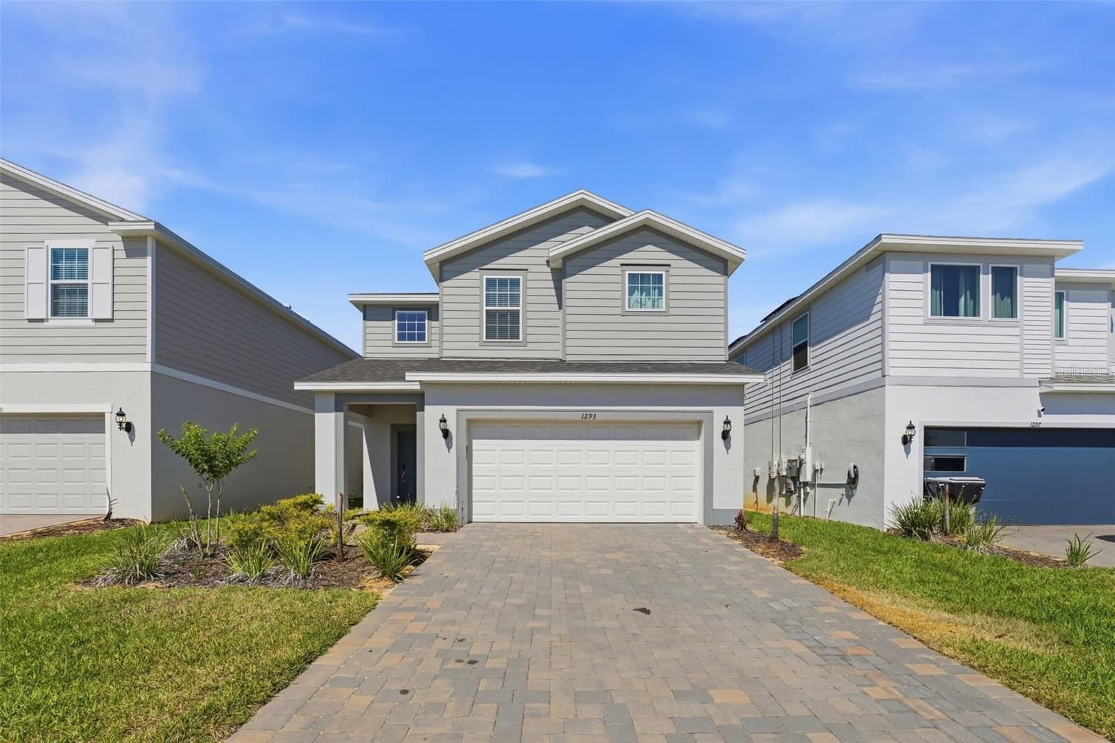 1293 EMERALD ROW