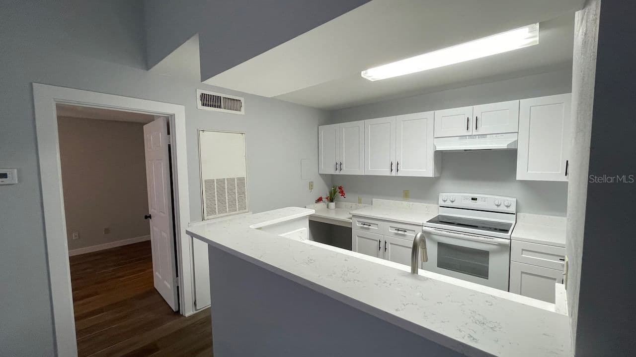 Photo 5 of 4225 THORNBRIAR