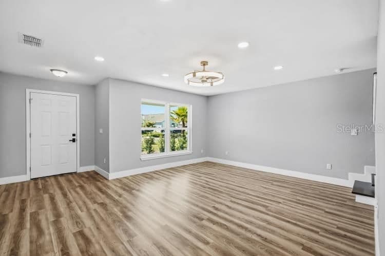 Photo 5 of 728 BELVOIR