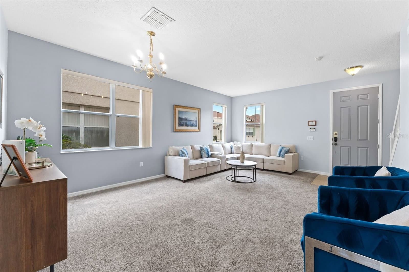 Photo 4 of 213 WILLOW VIEW