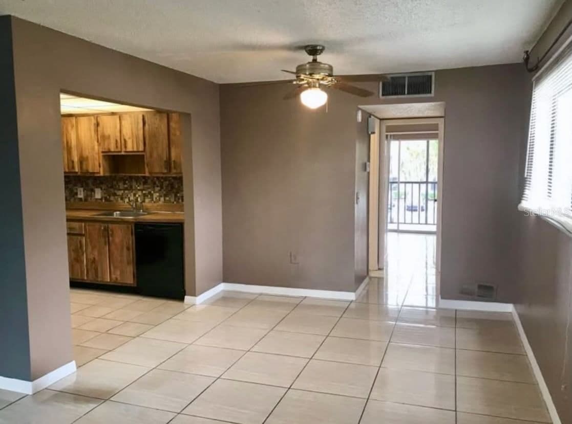 2565 OAK PARK