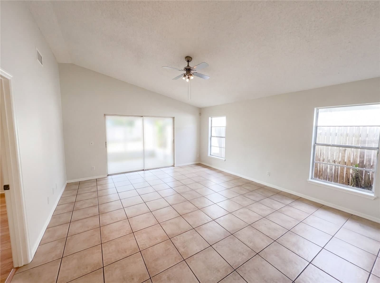 9814 DEAN COVE
