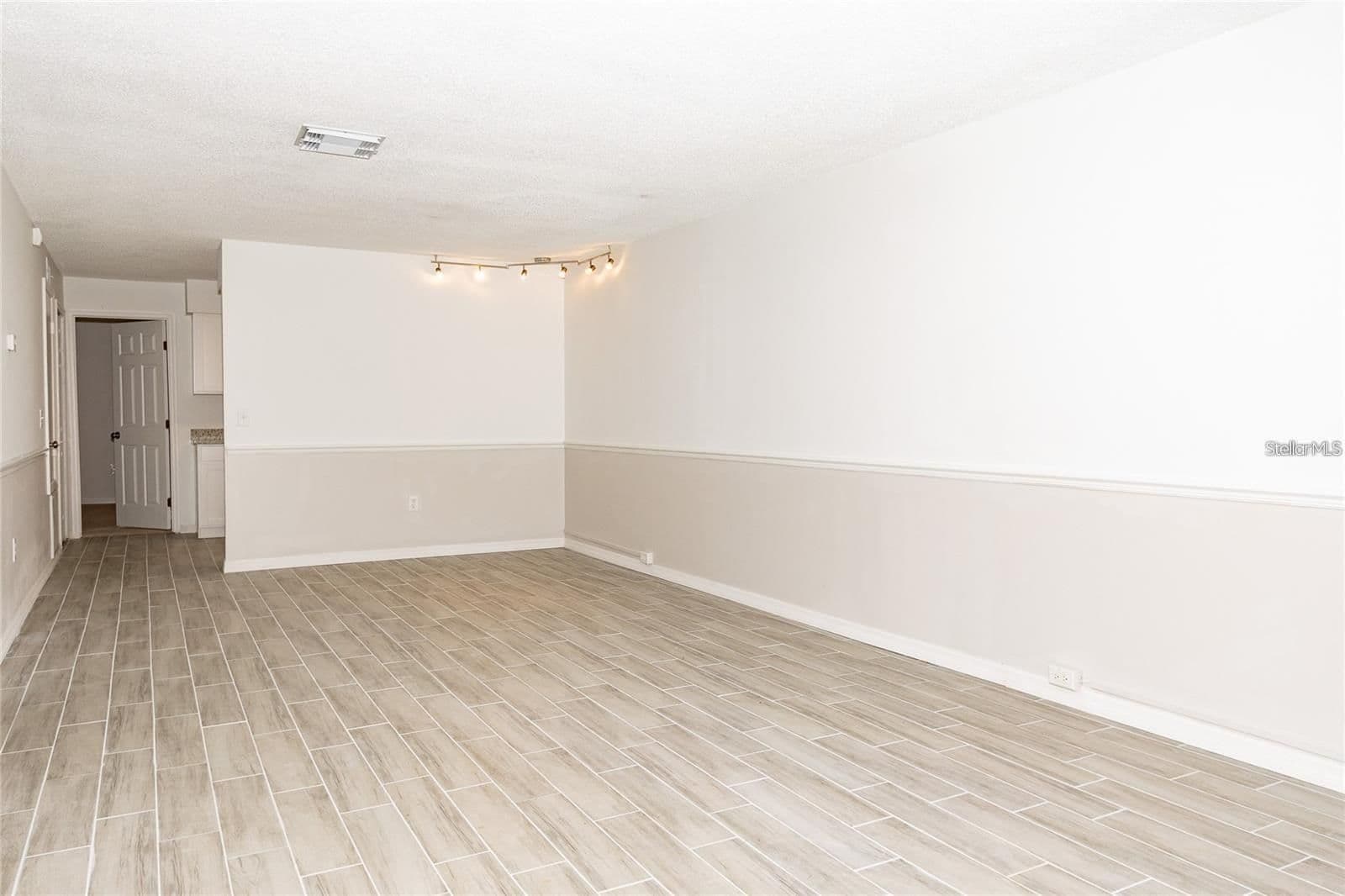 1267 WOODMAN