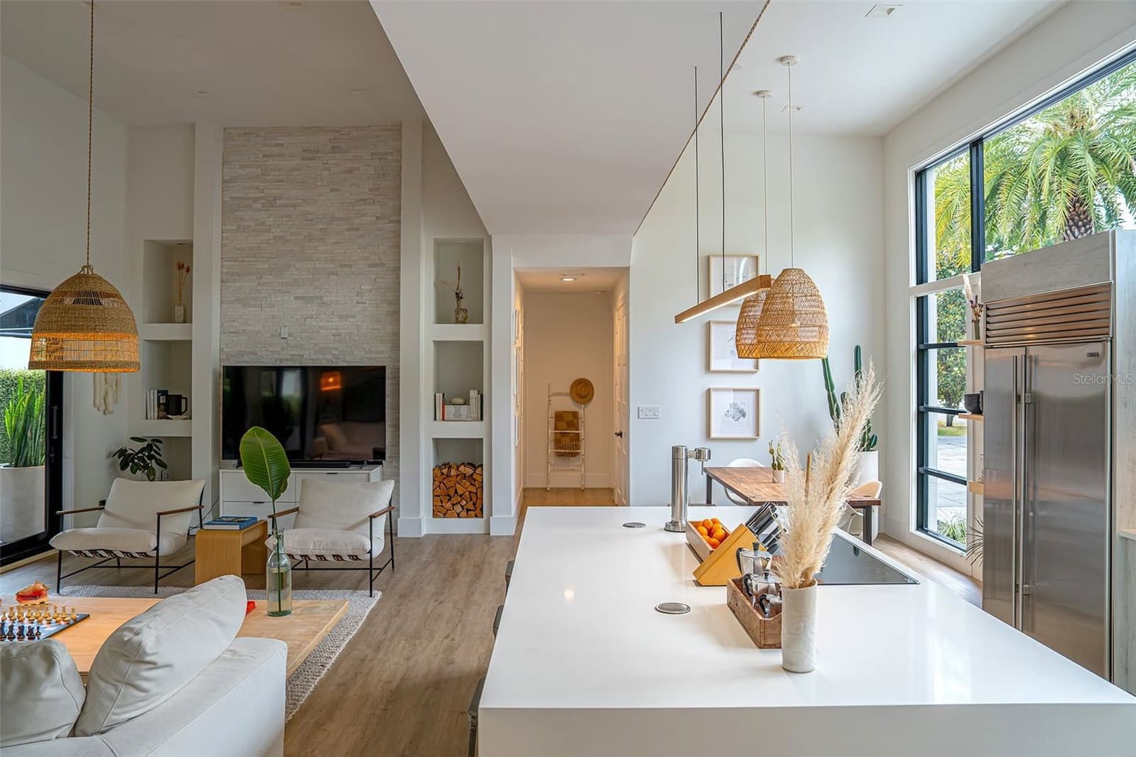 446 MELROSE
