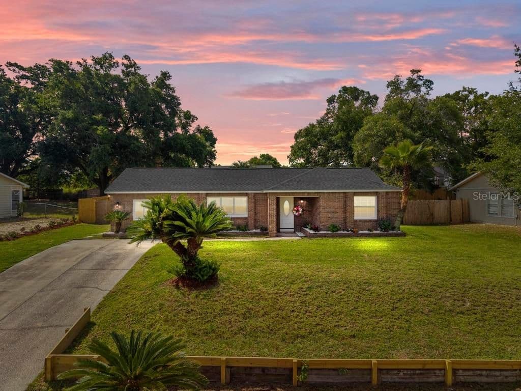 7126 CROOKED LAKE