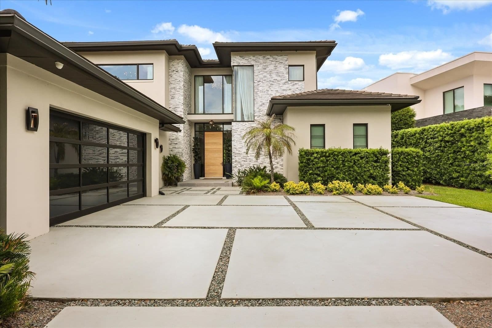 10348 KENSINGTON SHORE