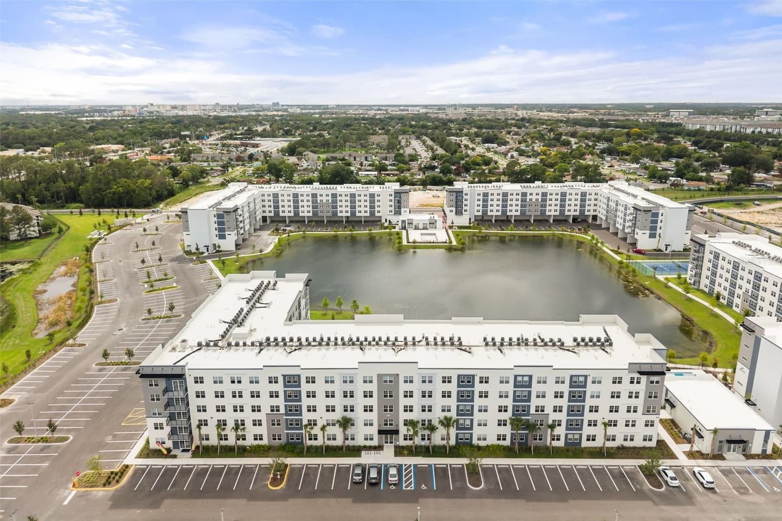 5587 MILLENIA PARK