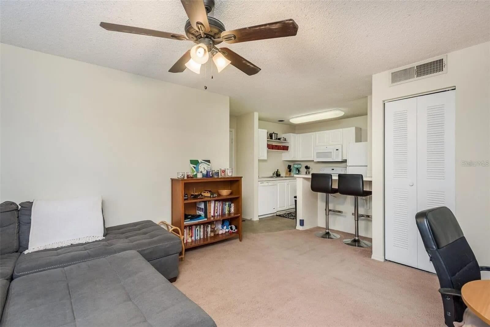 4107 CHATHAM OAK