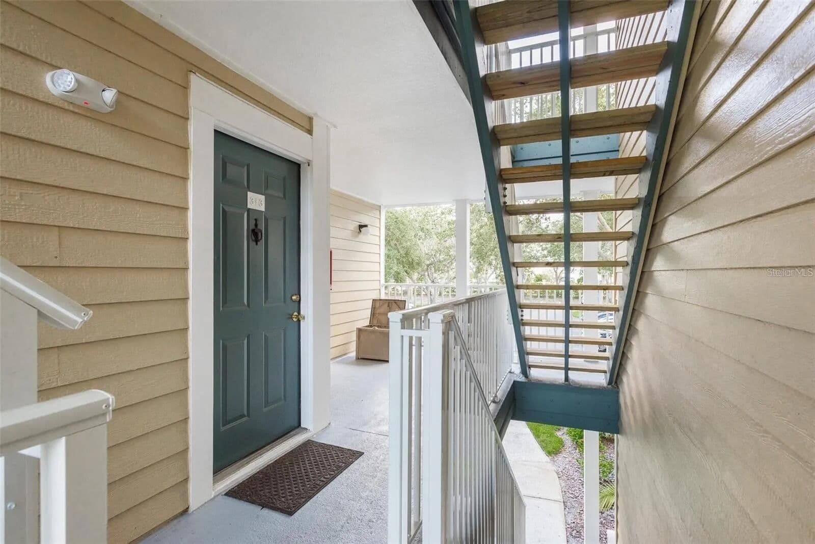 4107 CHATHAM OAK