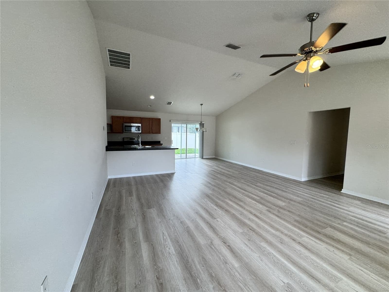 Photo 4 of 15492 34TH COURT