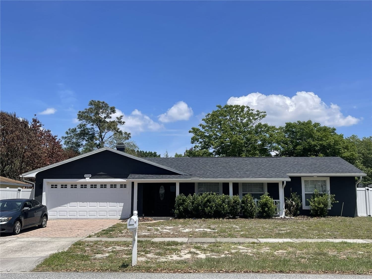 8509 SANDBERRY