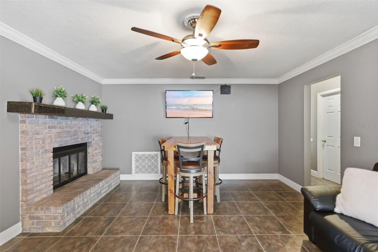 8509 SANDBERRY