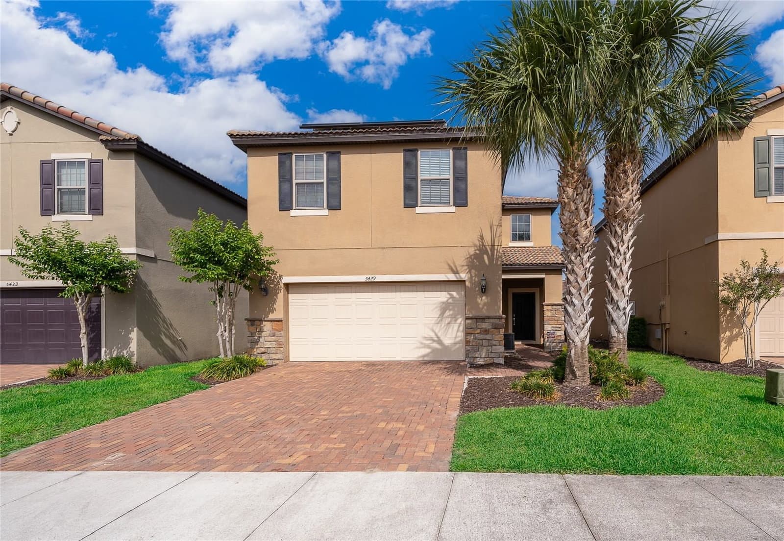 5429 MISTY OAK