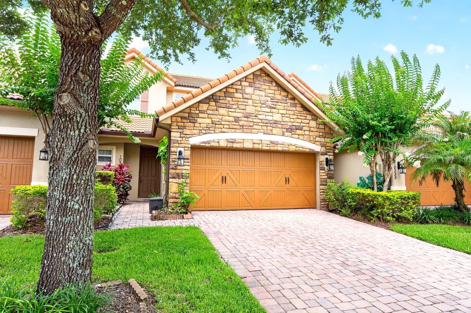 10329 BELFRY