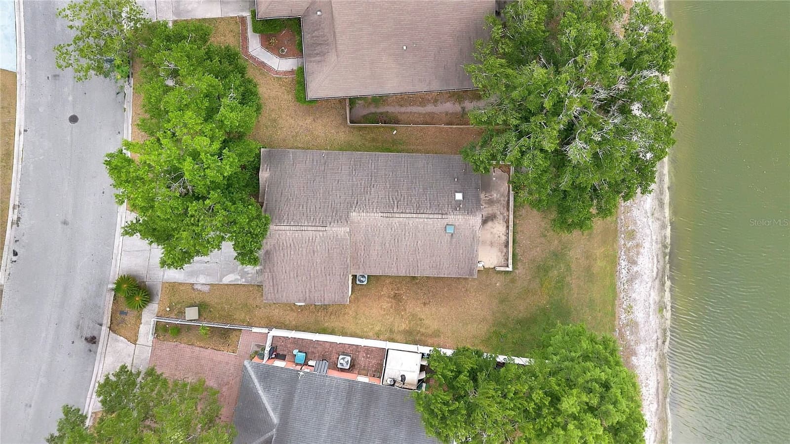 2413 RADNOR