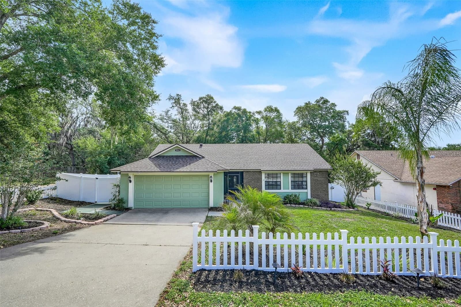 5933 GROVELINE