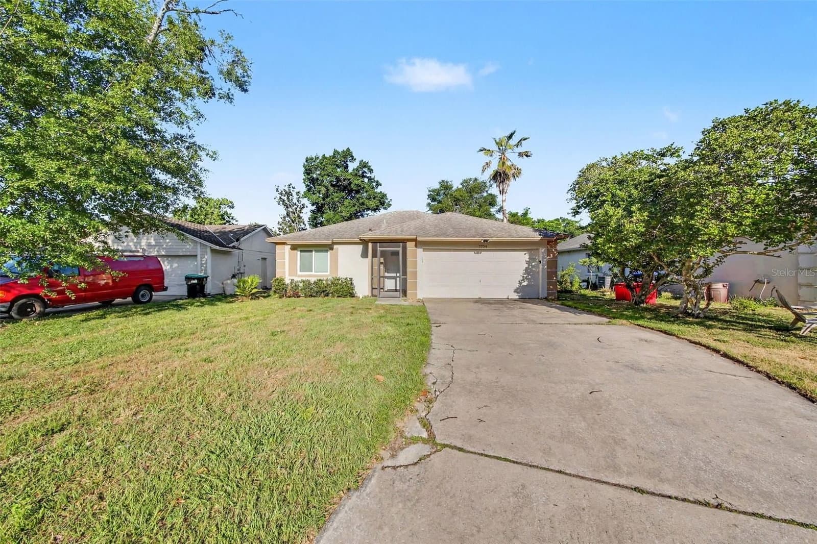 7734 LAKESIDE WOODS