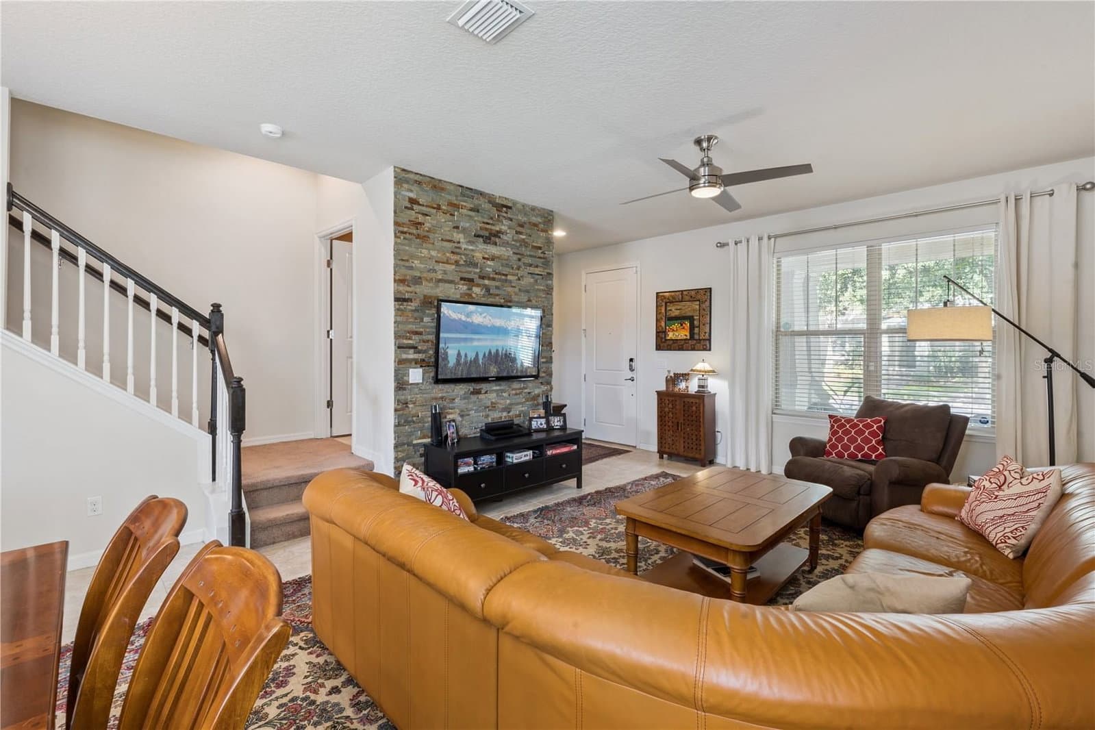 Photo 4 of 7279 DUXBURY