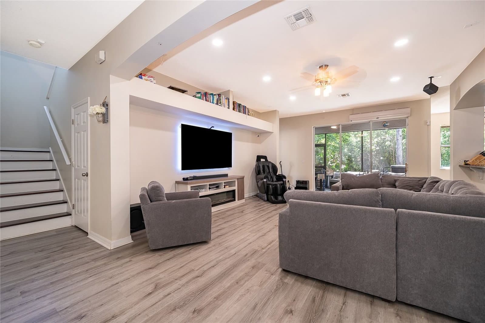 9808 BENNINGTON CHASE