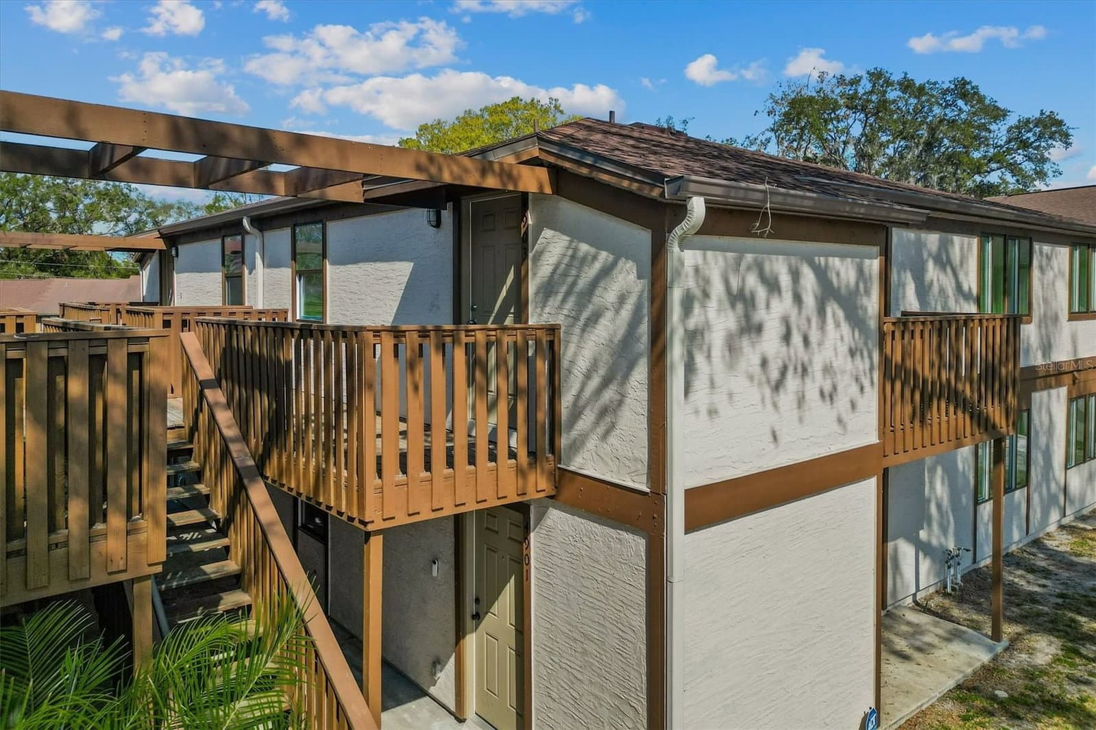 4903 LAKE RIDGE