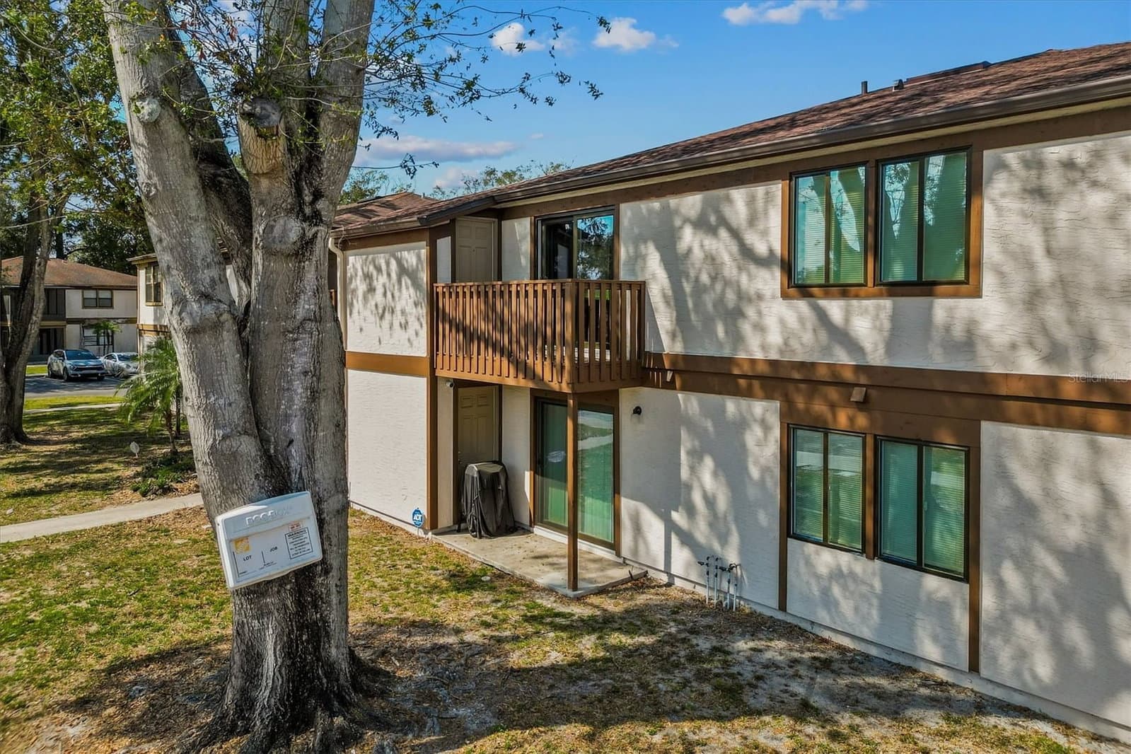 4903 LAKE RIDGE