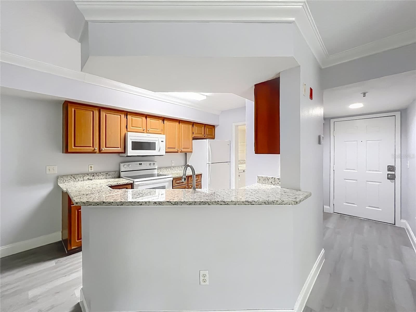 738 CREST PINES