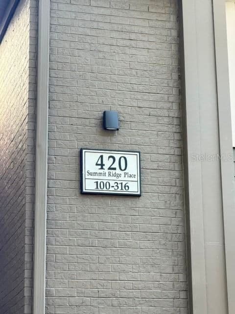 420 SUMMIT RIDGE