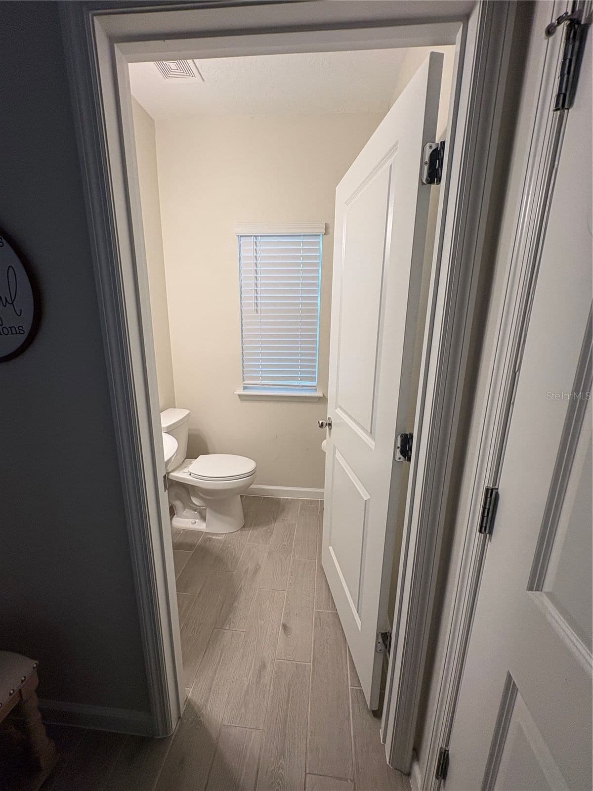 Photo 4 of 1525 44TH COURT