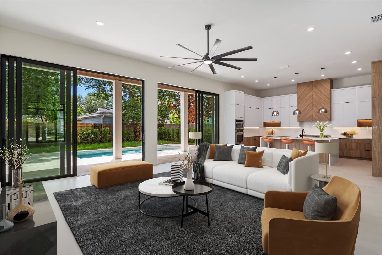 Photo 4 of 737 SUMMERLIN