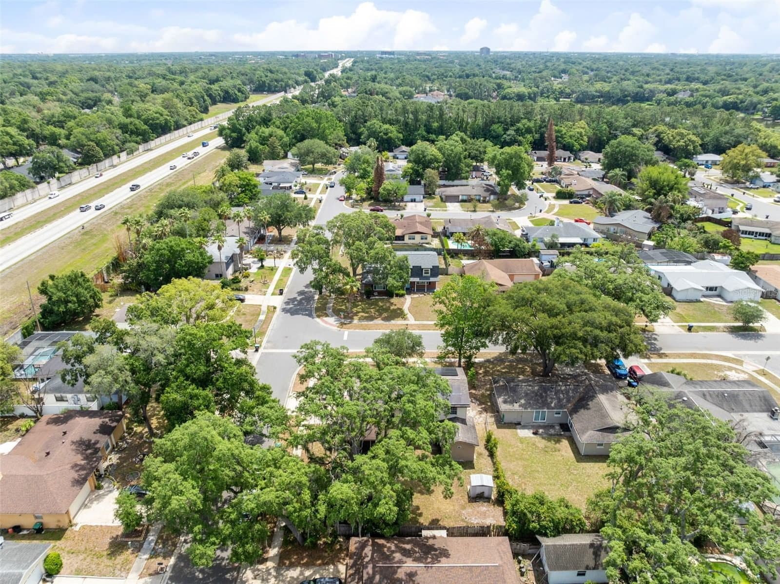 8698 HILLSIDE