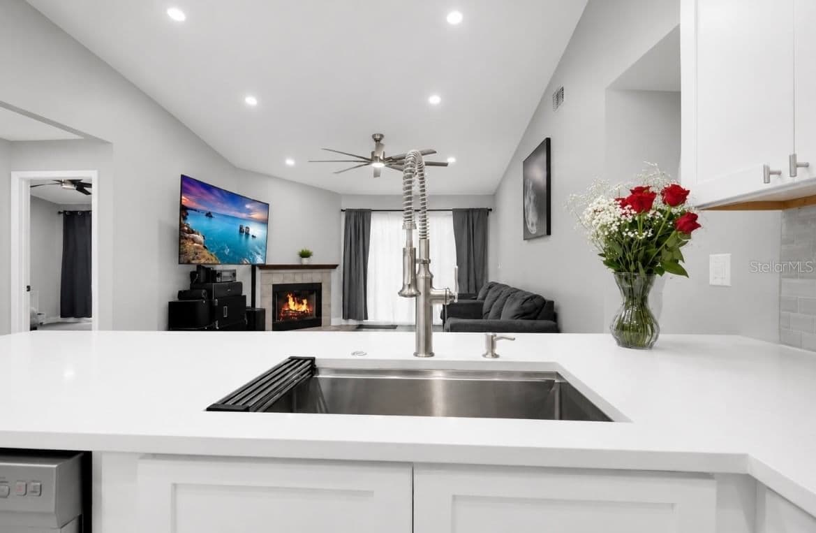 Photo 4 of 4849 EDEN VIEW