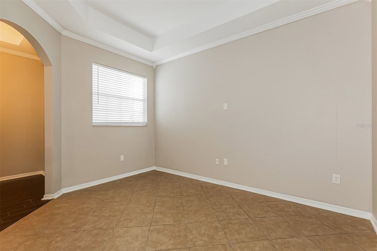 Photo 4 of 8130 WOODVINE