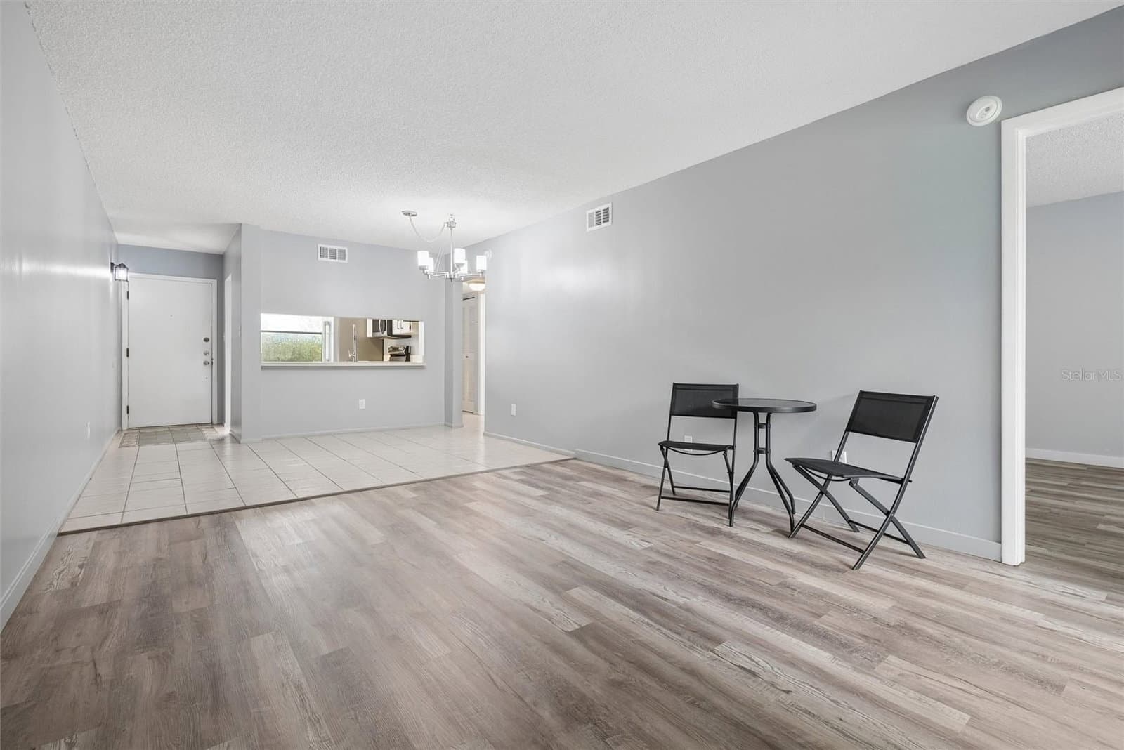 Photo 4 of 3269 WESTRIDGE