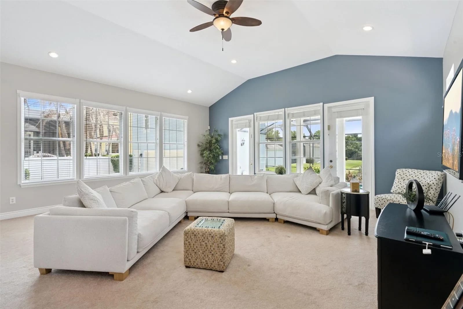 Photo 5 of 930 CROTON Road