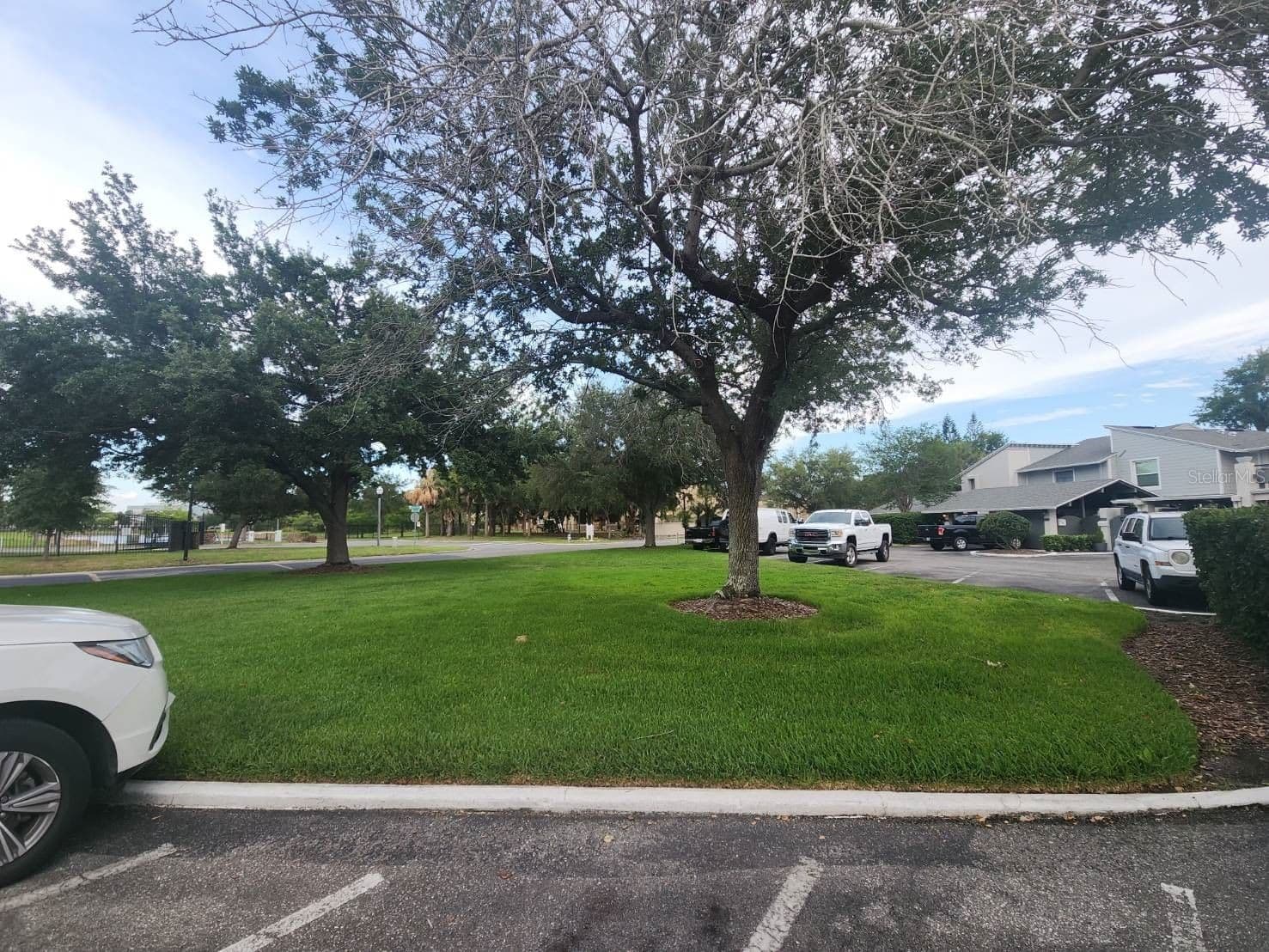 Photo 4 of 5312 CYPRESS CREEK