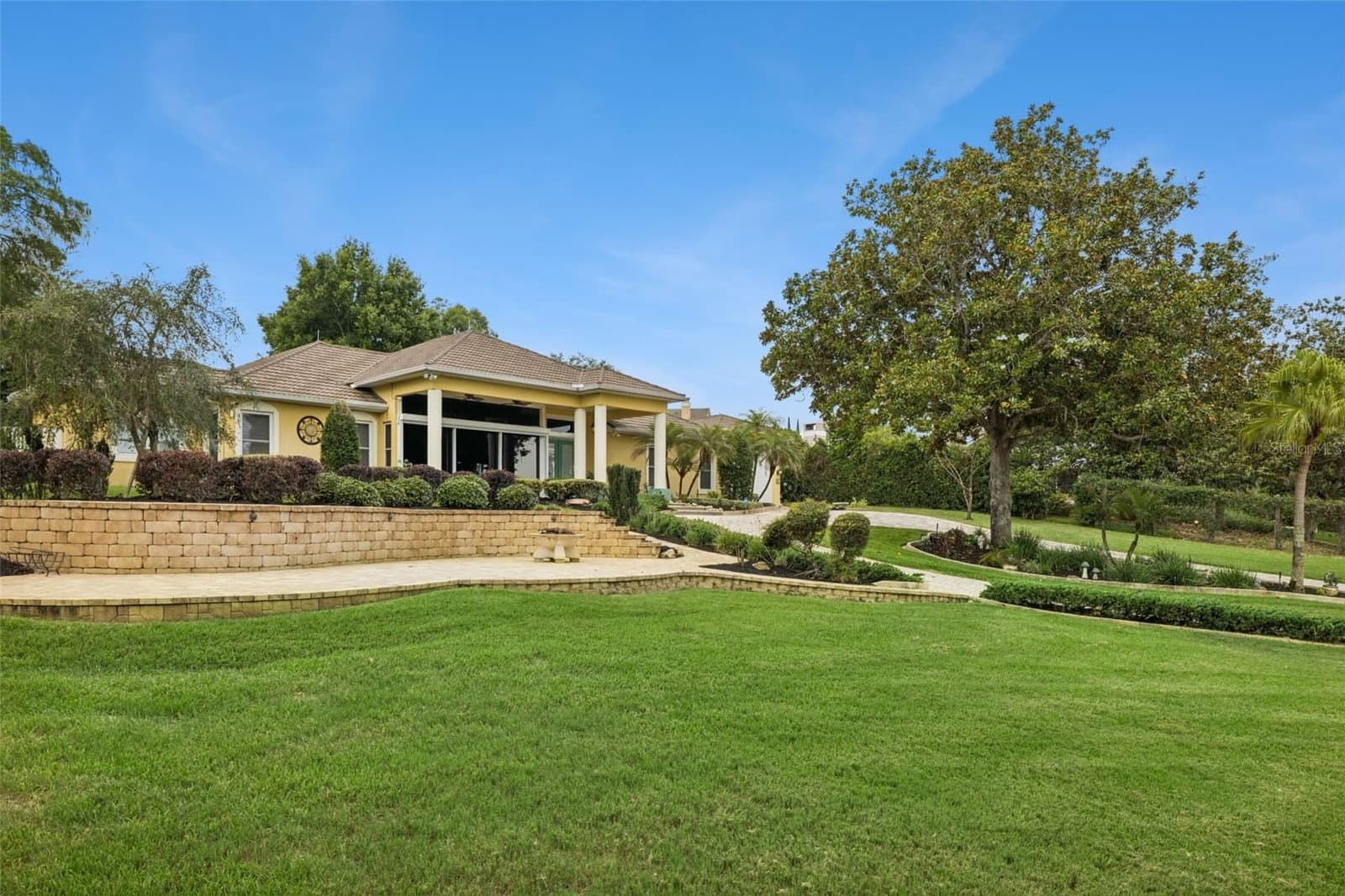 12128 LAKESHORE